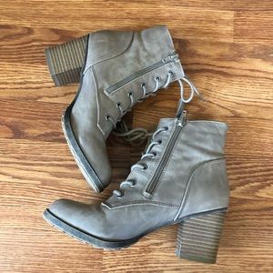 NUDE HEEL COMBAT BOOTS